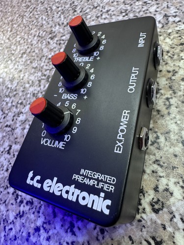 Preamplificatore integrato per