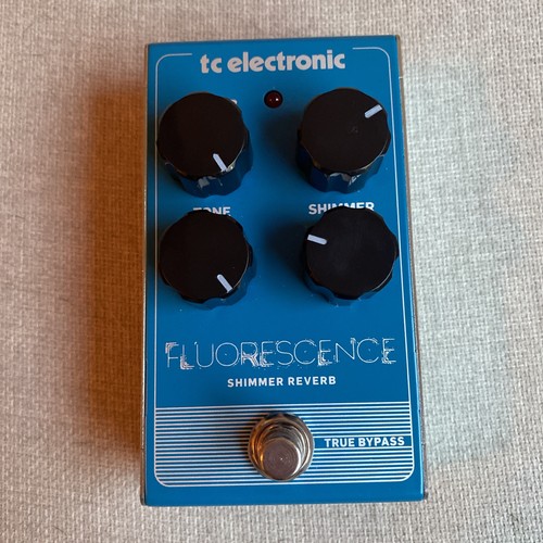 Electronic fluorescence - electronic,